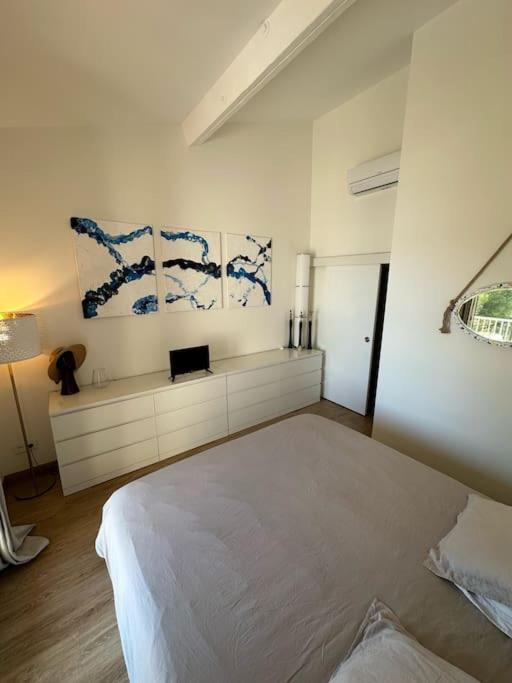 L'Atelier Marin Sur Le Port Des Marines Apartment Cogolin Exterior photo